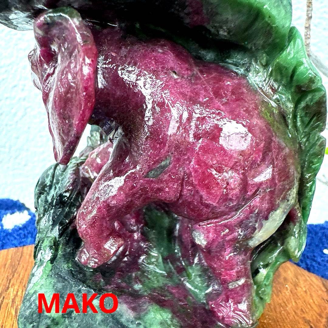 M1876☆天然ルビーゾイサイト彫刻【象】1Kg☆【鑑別書付き】☆天然石　原石