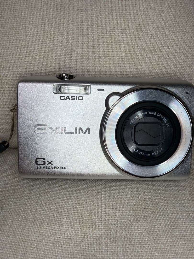 CASIO カシオ EXLIM ex-zs28 デジカメ　コンデジ