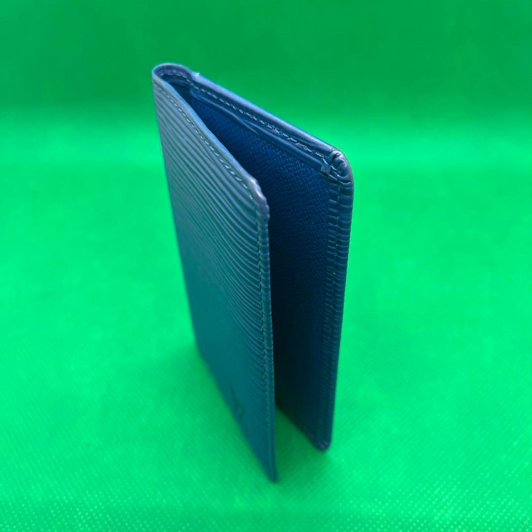 ルイ・ヴィトンの名刺入れ