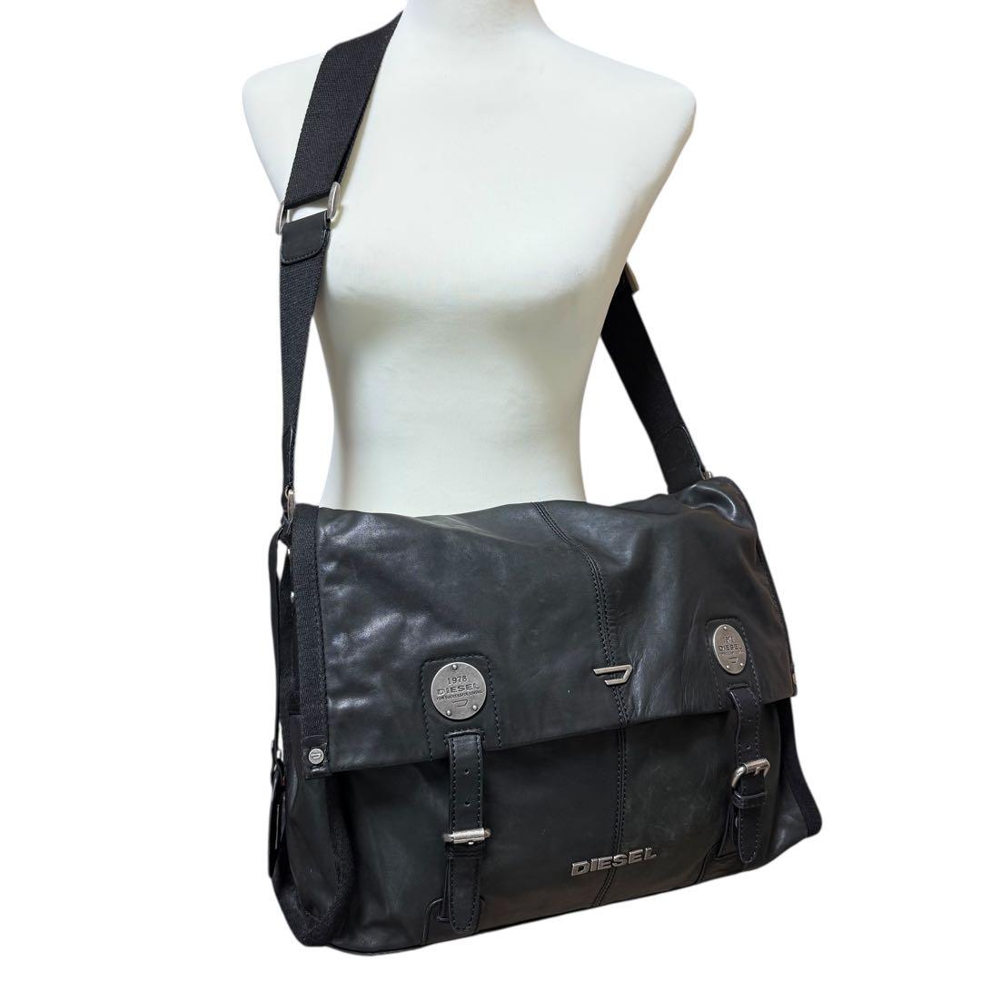 バッグ DIESEL l Logo Leather Messenger Bag
