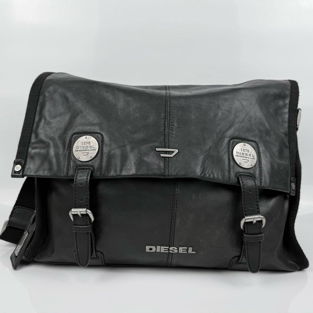バッグ DIESEL l Logo Leather Messenger Bag