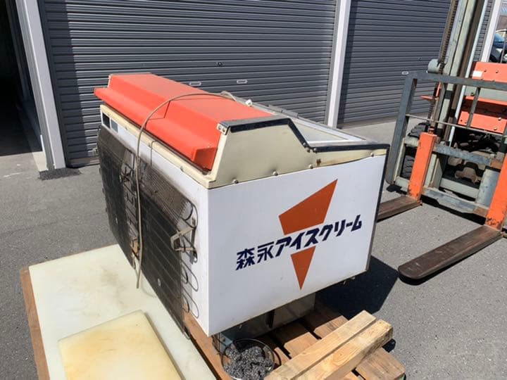 懐かしい駄菓子屋風冷蔵庫