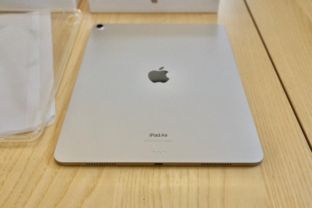 【ほぼ新品】iPad Air (M2) 13inch 128GB Wi-Fi