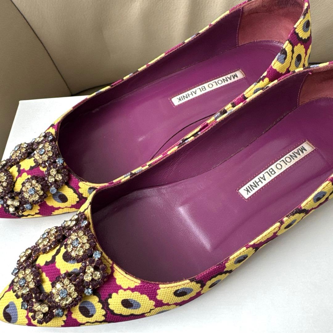 MANOLO BLAHNIK マノロブラニク　ビジューパンプス