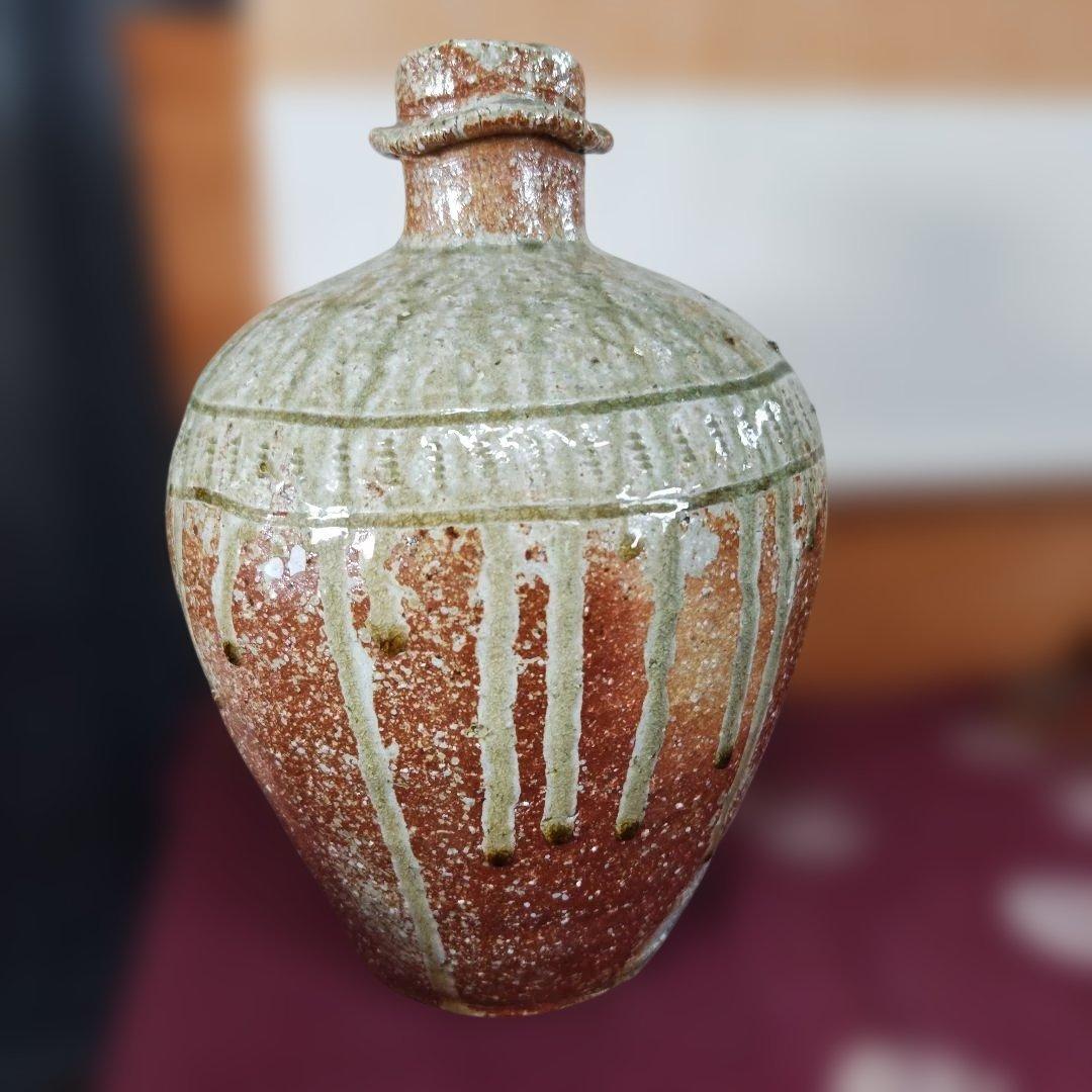 陶器の緑と茶色の瓶 中型