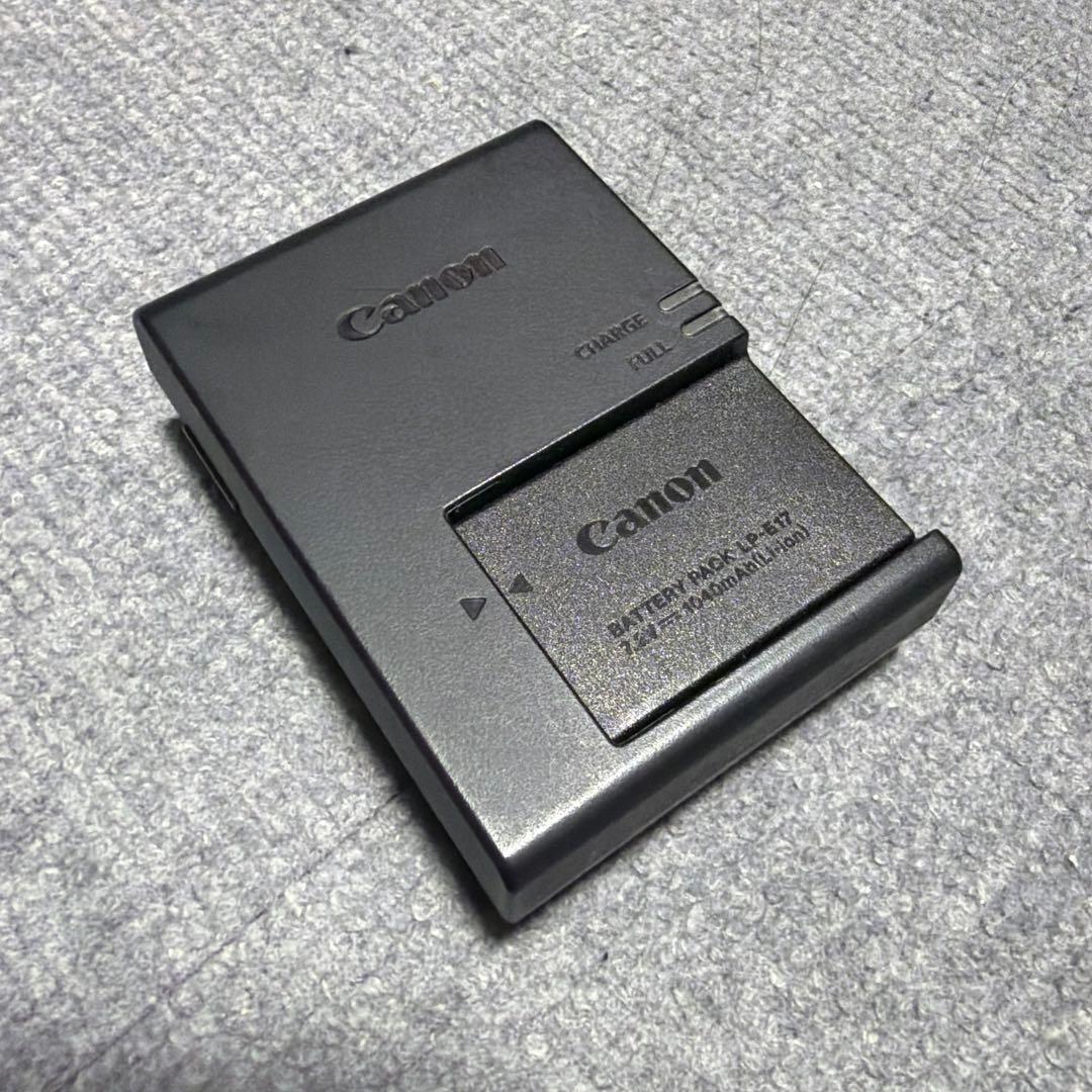 Canon EOS R10 ボディ【ファインダー部分ゴム欠け】