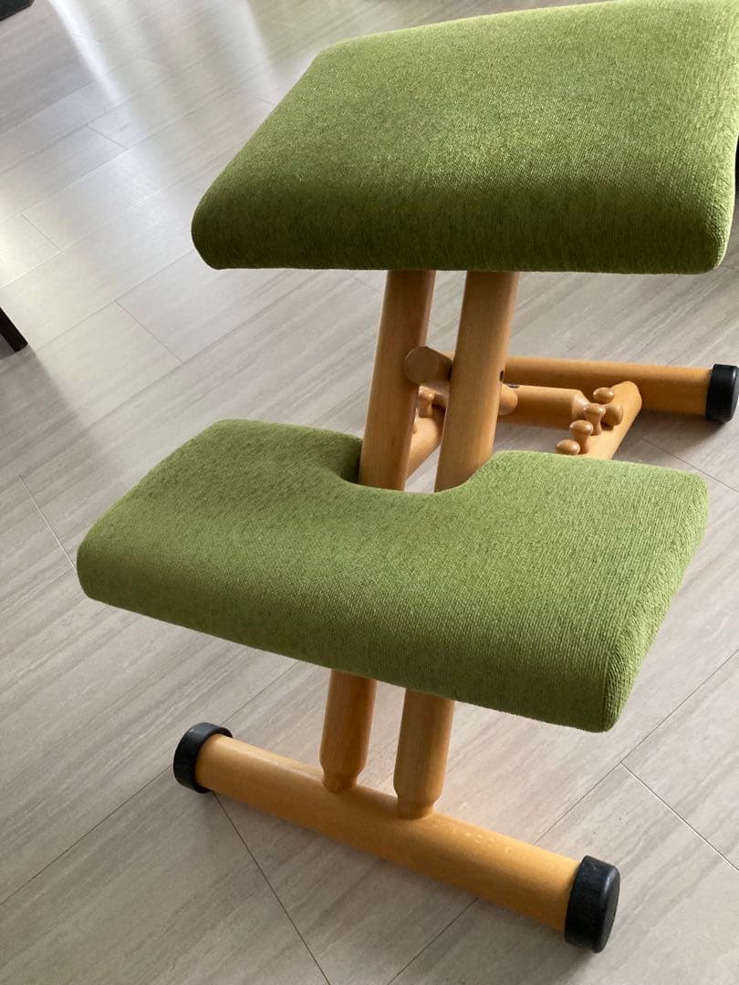 STOKKE バランスチェアー