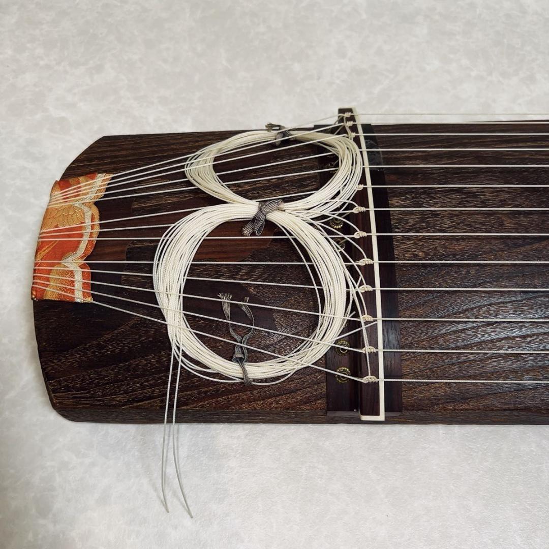 琴　箏　13弦　並甲　蒔絵　和楽器　弦楽器　すだれ彫り