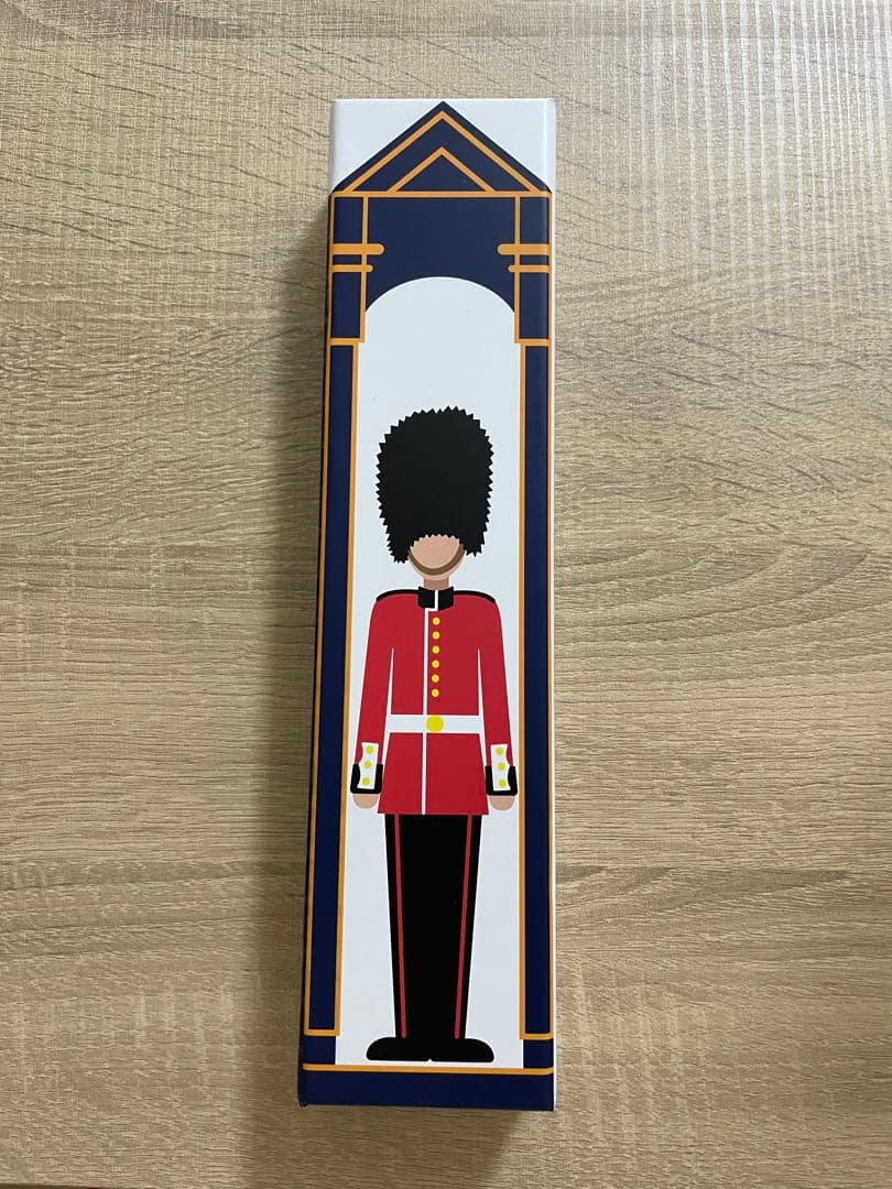 新品⭐︎Swatch スウォッチ エリザベス女王 在位70周年記念モデル クォーツ