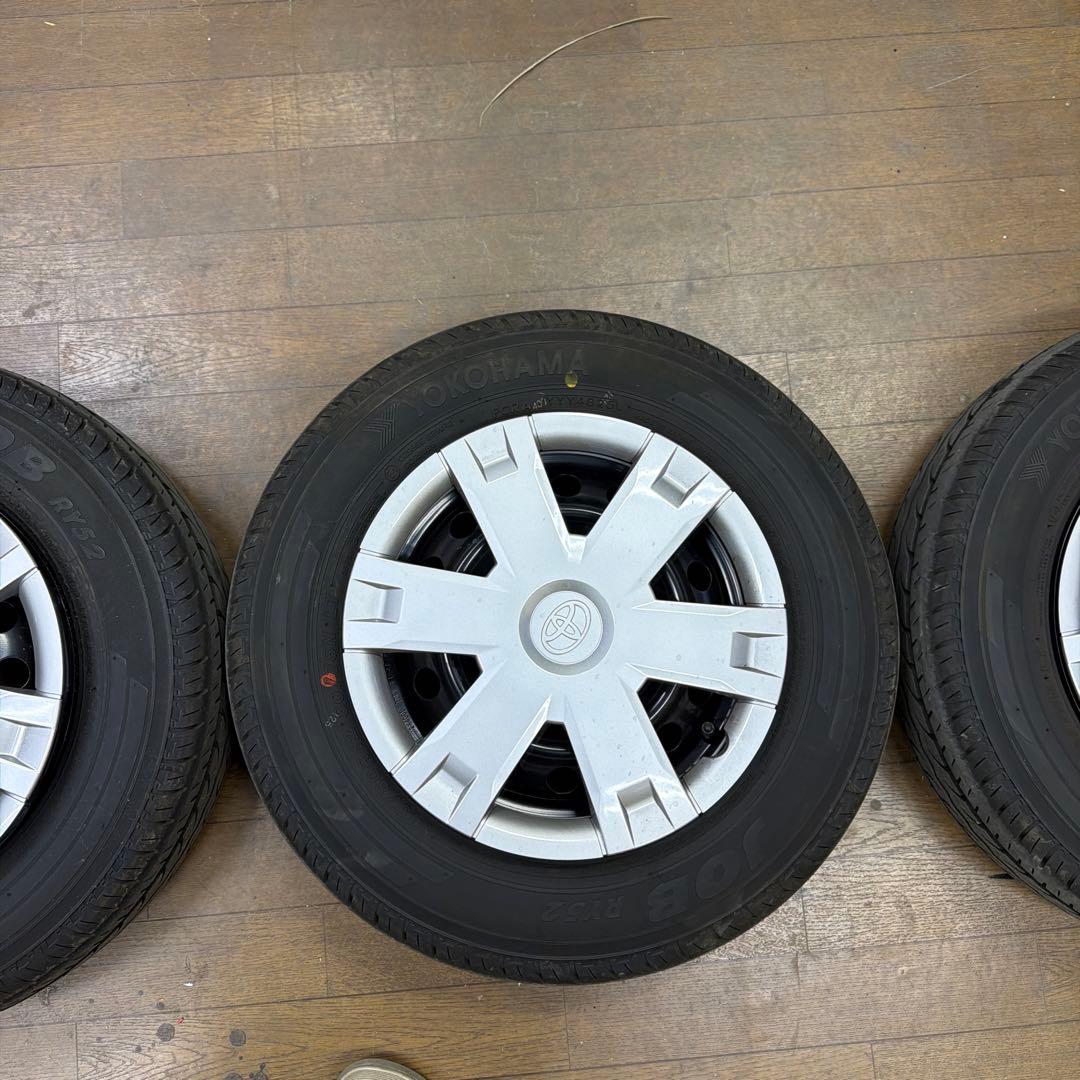 トヨタピクシスバンクルーズタイヤ4本