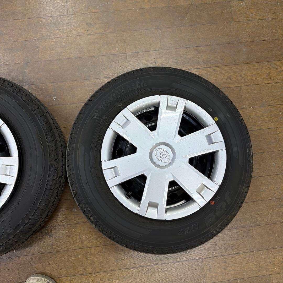 トヨタピクシスバンクルーズタイヤ4本