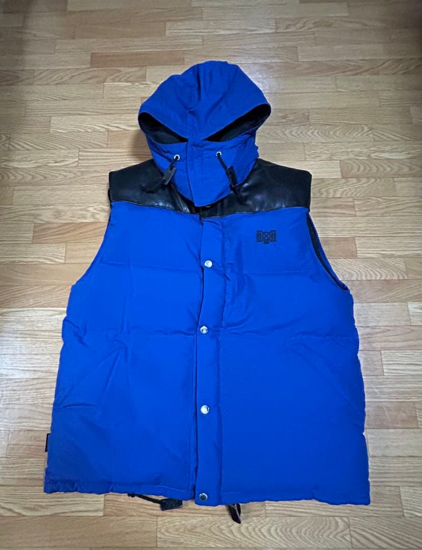 バウンティーハンター ダウンべスト