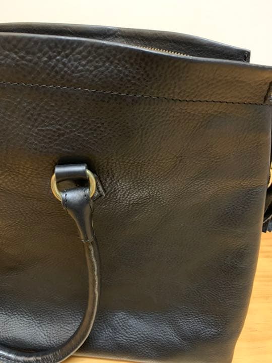 Nathally レザーバック（黒)