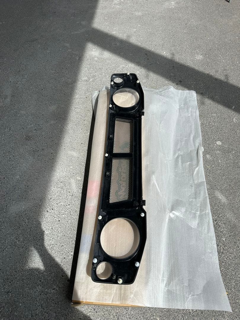 ジムニー(シエラ)用　JAOSフロントグリル中古