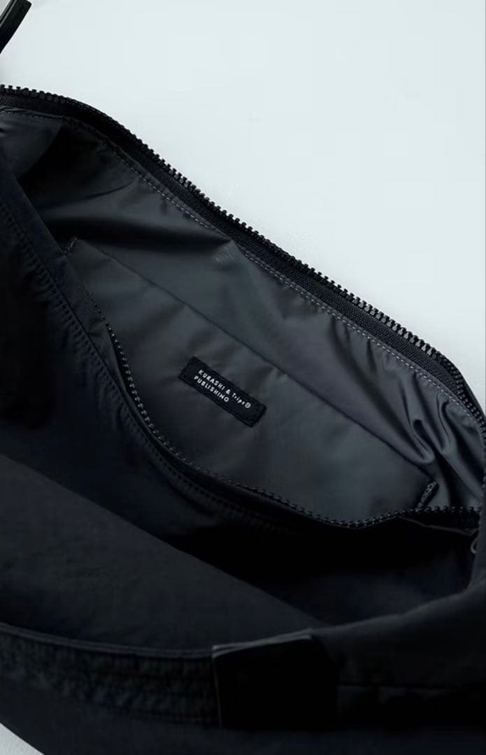 北欧暮らしの道具店　クロスボディバッグ