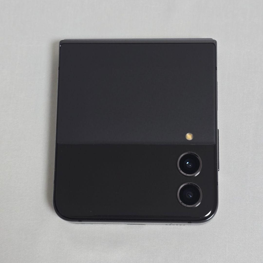 【極美品】Galaxy Z Flip4 256GB版 SIMフリー判定○海外版
