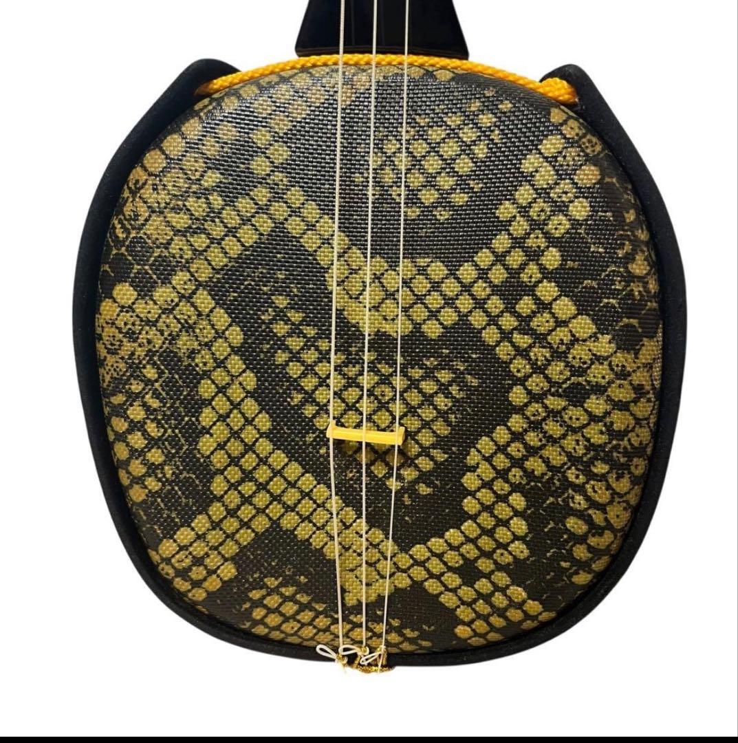 沖縄三線 伝統 蛇革 蛇皮 人工革 初心者 強化張り ケース付 付属品 弦楽器