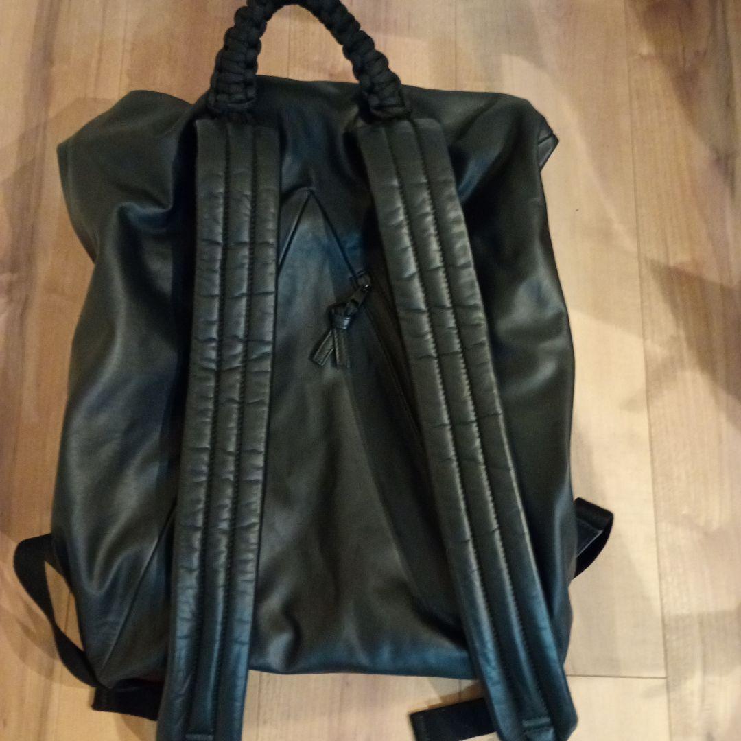 BOTTEGA VENETA ブラック レザー リュック