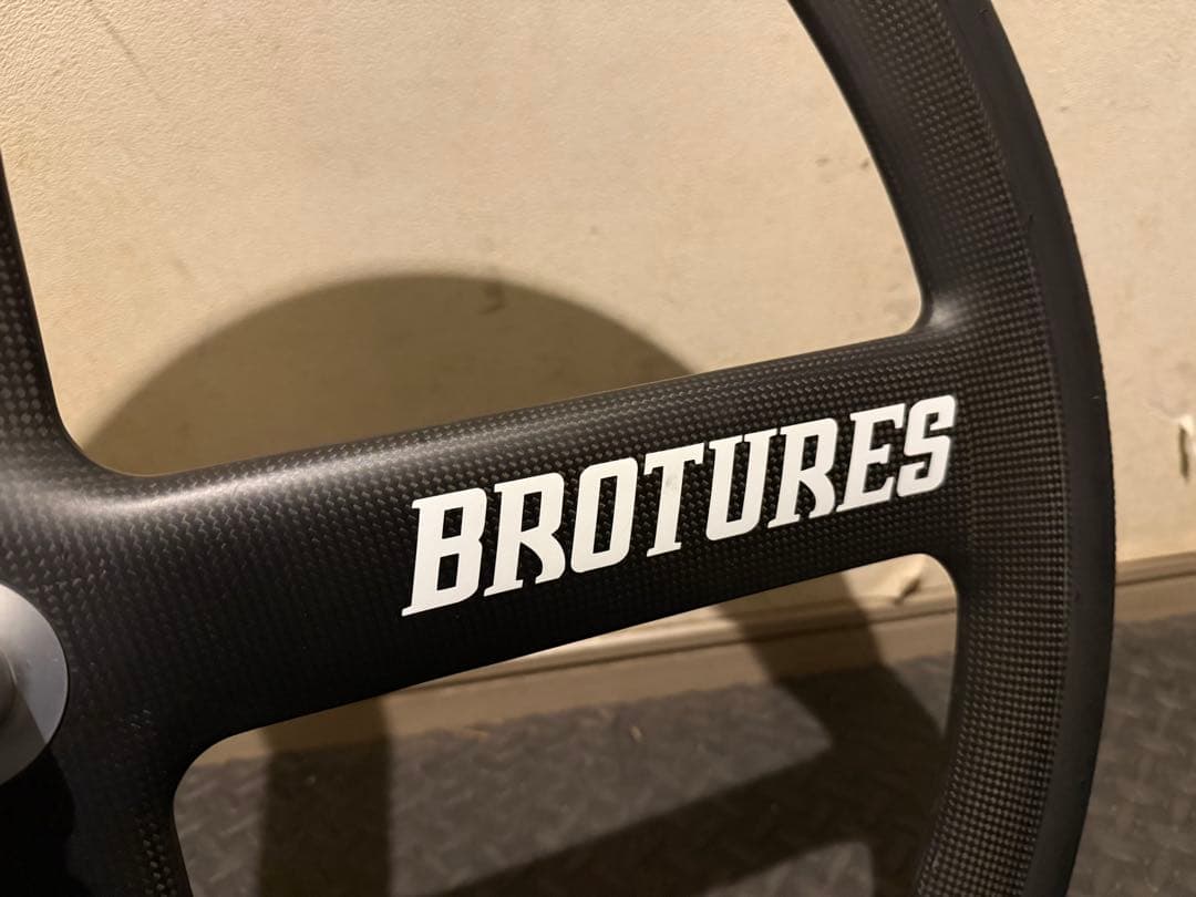 フロント用　BROTURES T4 カーボンホイール