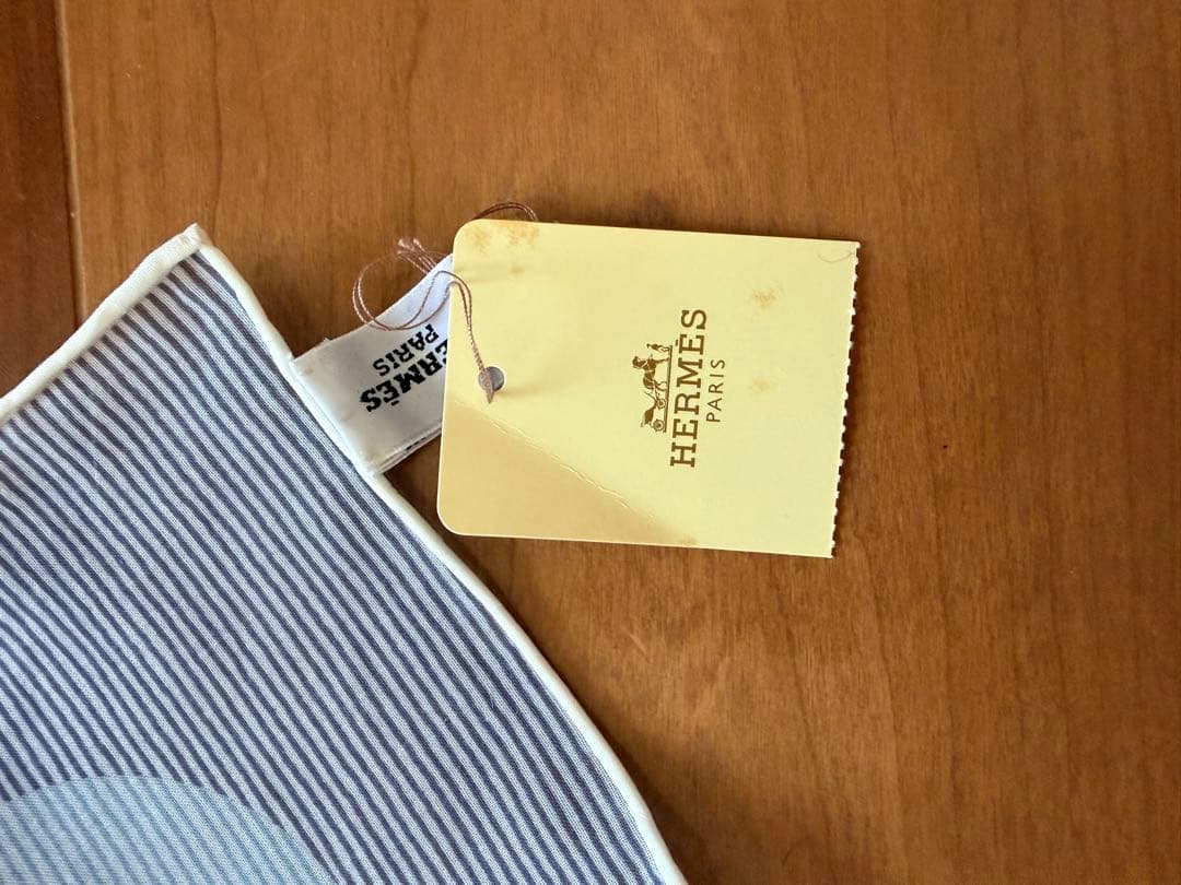 【新品未使用】HERMES ／コットン100%ハンカチ
