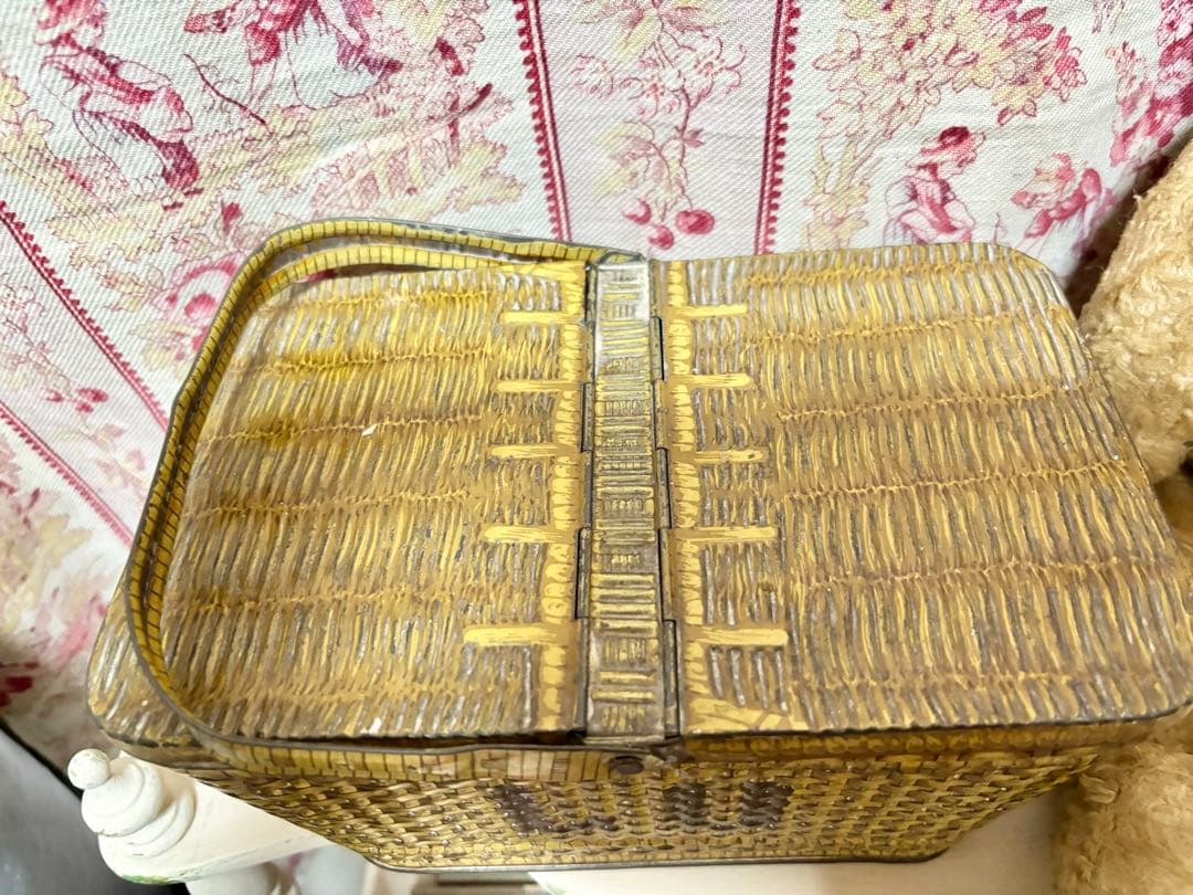 LUビスケット　 バスケット パニエ 缶 フランスアンティーク　パリ万博