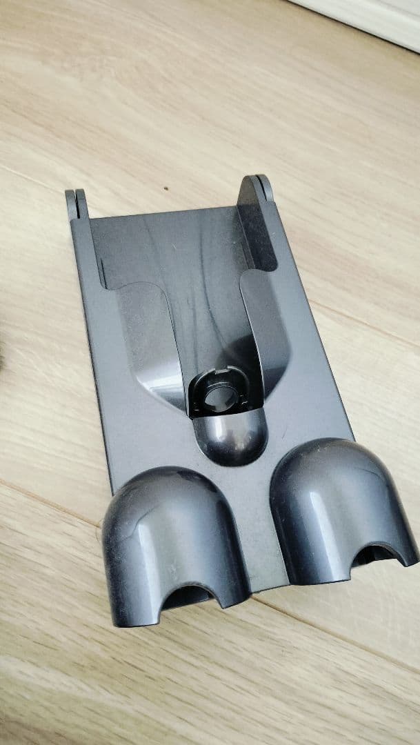 dyson 充電スタンド　他ノズル　写真のもののみ　ダイソン　本体なし