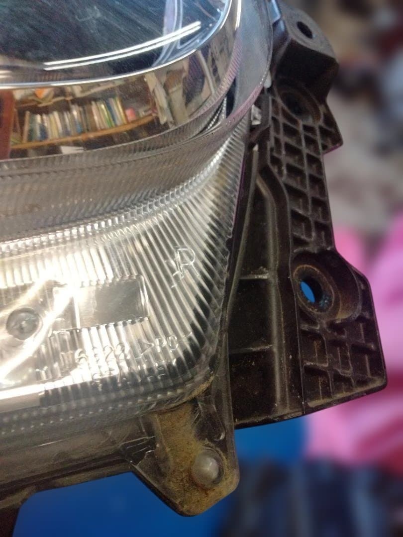 スズキ アルトのヘッドライト（左右 クリア 未使用品