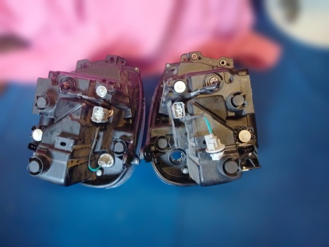 スズキ アルトのヘッドライト（左右 クリア 未使用品