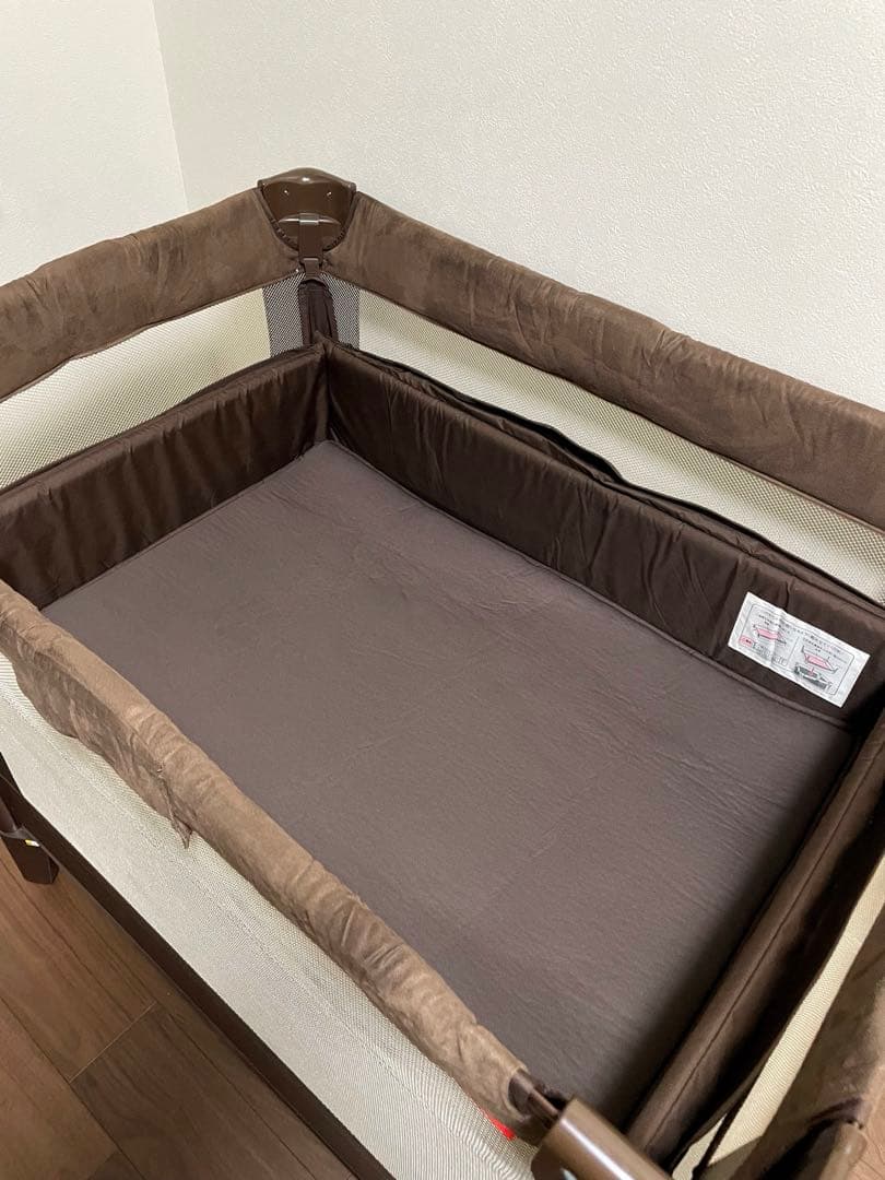 【ココネルエアープラス】ブラウン ベビーベッド