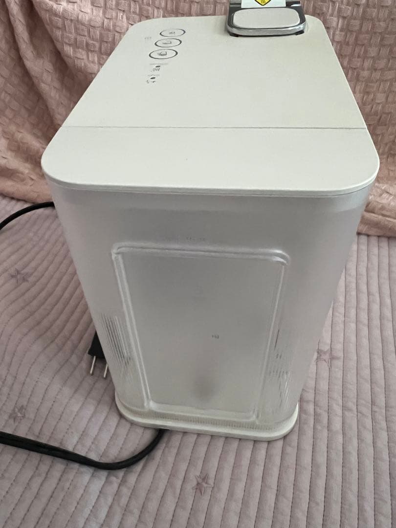 ラティシマワン　湯垢洗浄剤付　（ネスプレッソ　エスプレッソマシン）