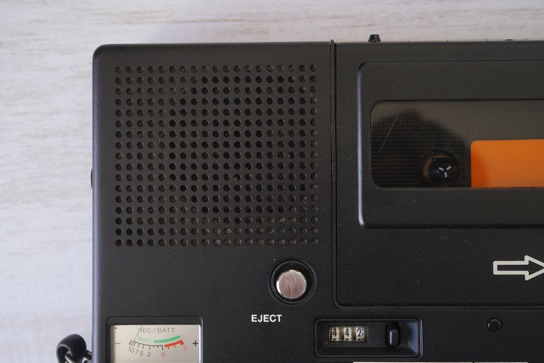 動作品 SONY カセットレコーダー・TC-1100B 日本製カセットプレーヤー