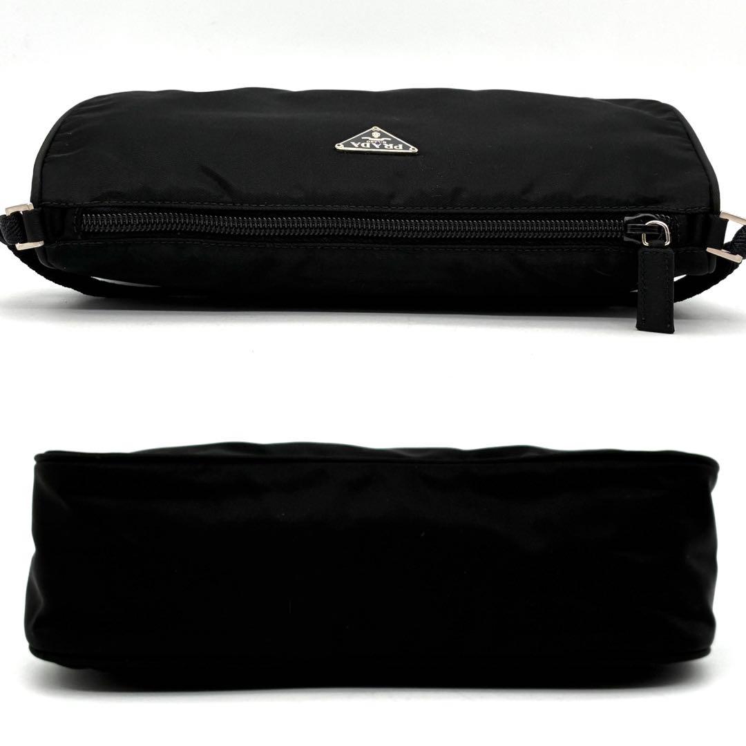 未使用保管品 プラダ アクセサリーポーチ 三角ロゴ 白タグ ハンドバッグ 黒