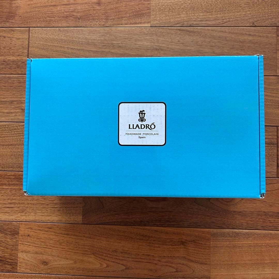 リヤドロ　The Green Guest 小　グリーン　ハイメアジョン　新品