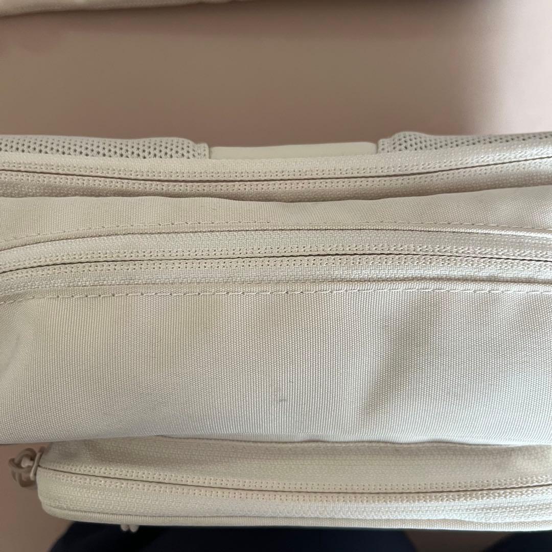 Pomulu 2wayヒップシート　アイボリー　ホワイト　新型