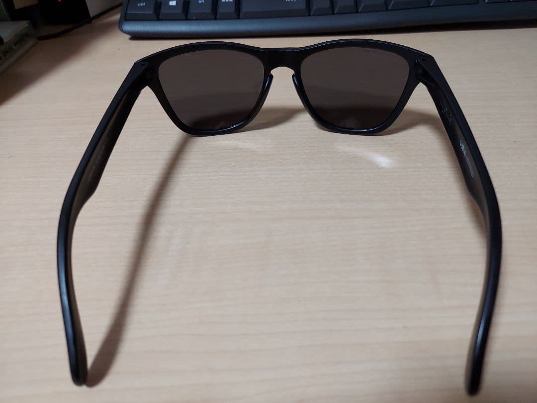 OAKLEY Frogskins XS Youth Fit ケース付属