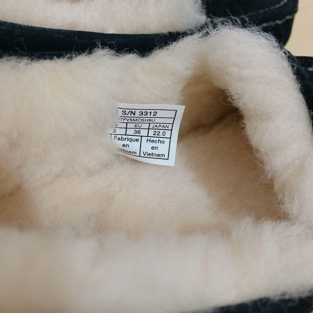 未使用✩.*˚UGG アグ モカシン ムートン スリッポン 黒