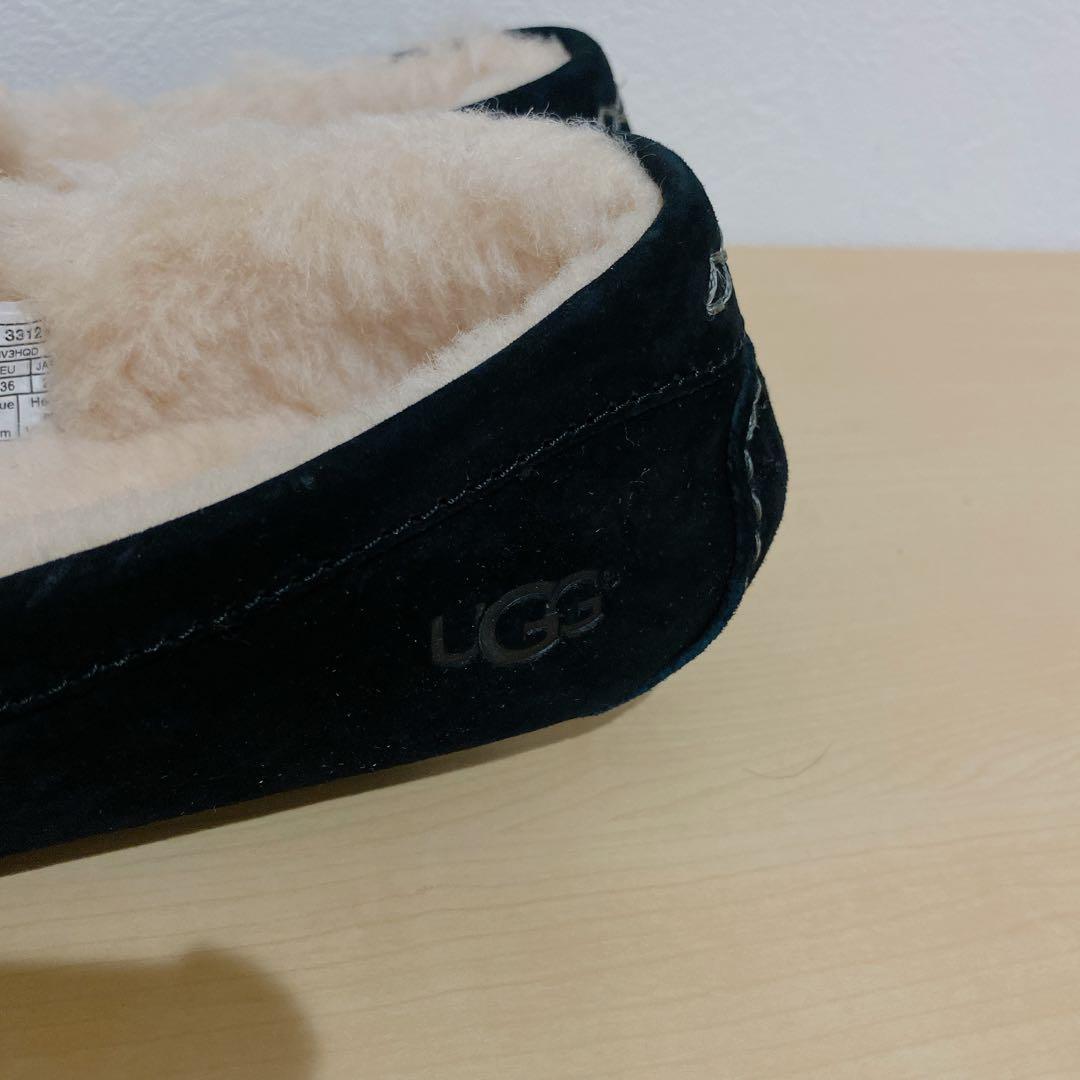 未使用✩.*˚UGG アグ モカシン ムートン スリッポン 黒