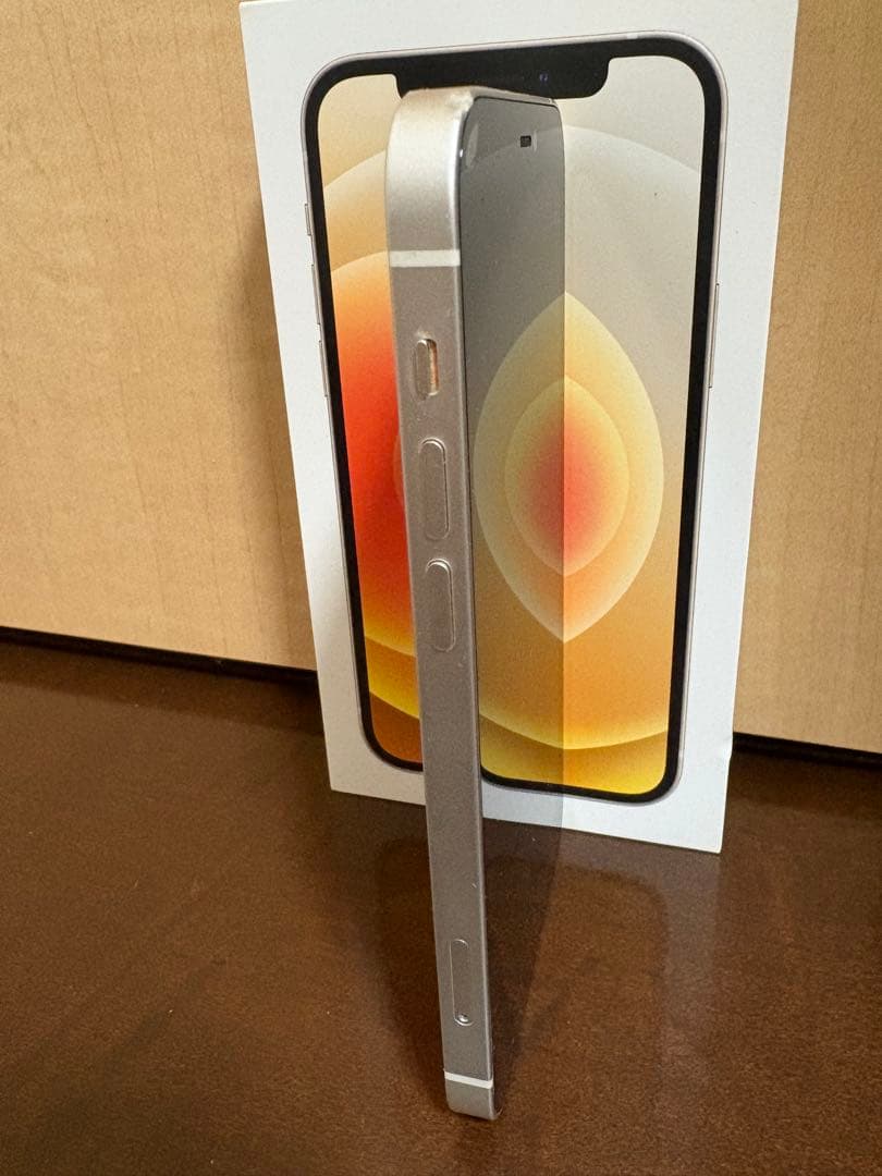 スマートフォン本体 Apple iPhone12 White 64GB