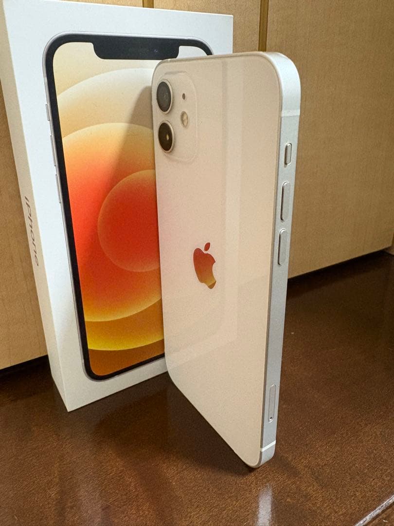 スマートフォン本体 Apple iPhone12 White 64GB