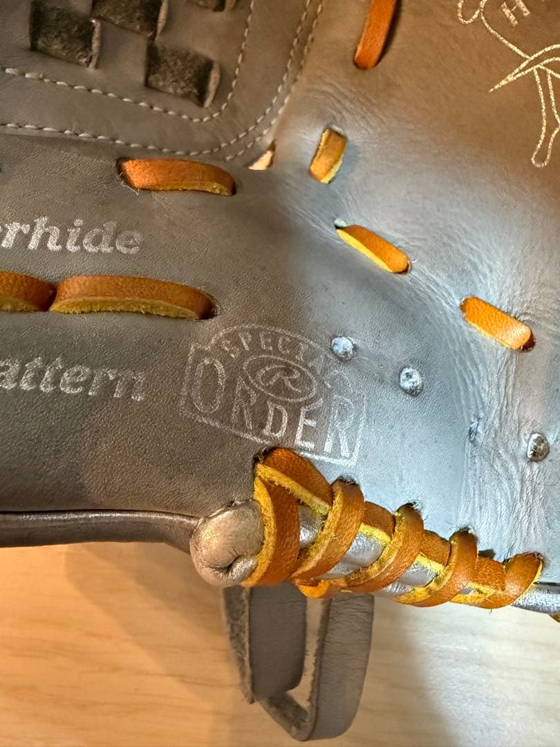 ローリングス　軟式オーダーグラブ