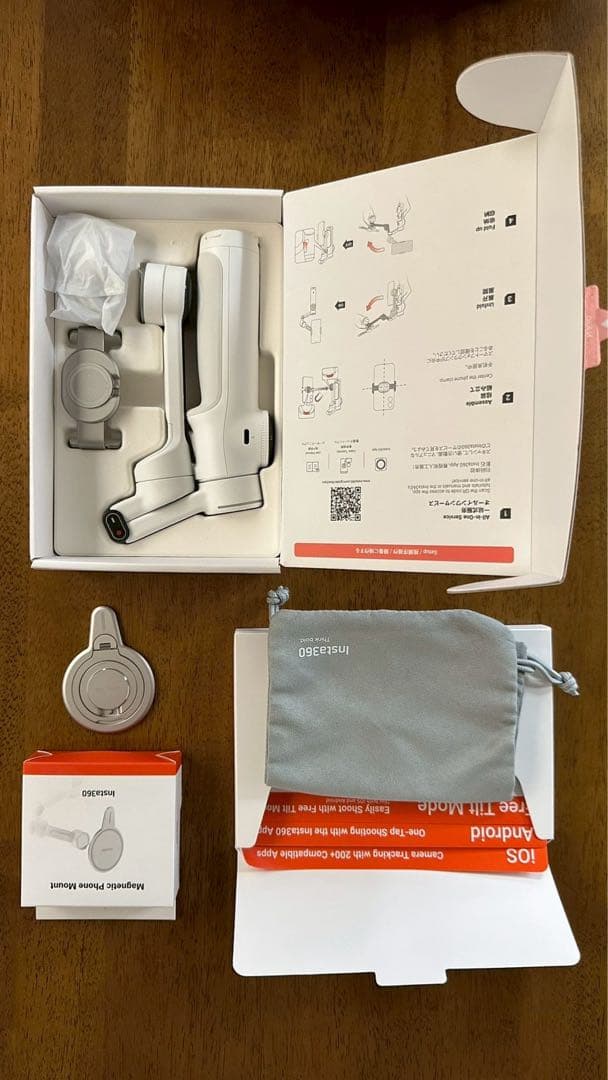 Insta360 Flow 2 スマートフォン用ジンバル　マウント付き