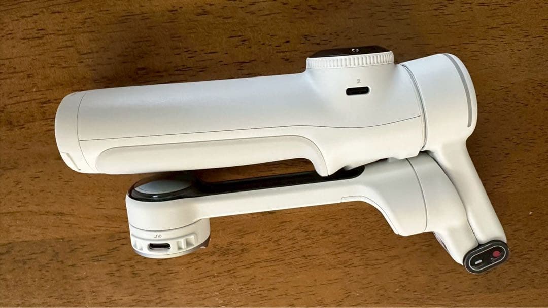 Insta360 Flow 2 スマートフォン用ジンバル　マウント付き