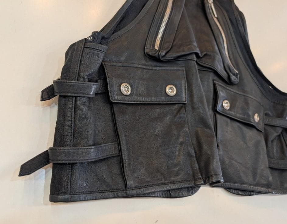 REDMOON WORKS　レザーベスト　山羊革　多ポケット　黒 ブラック