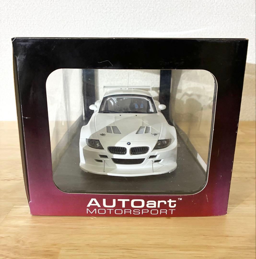 オートアート1:18  Z4 Coupe Race Car プレーンボディ
