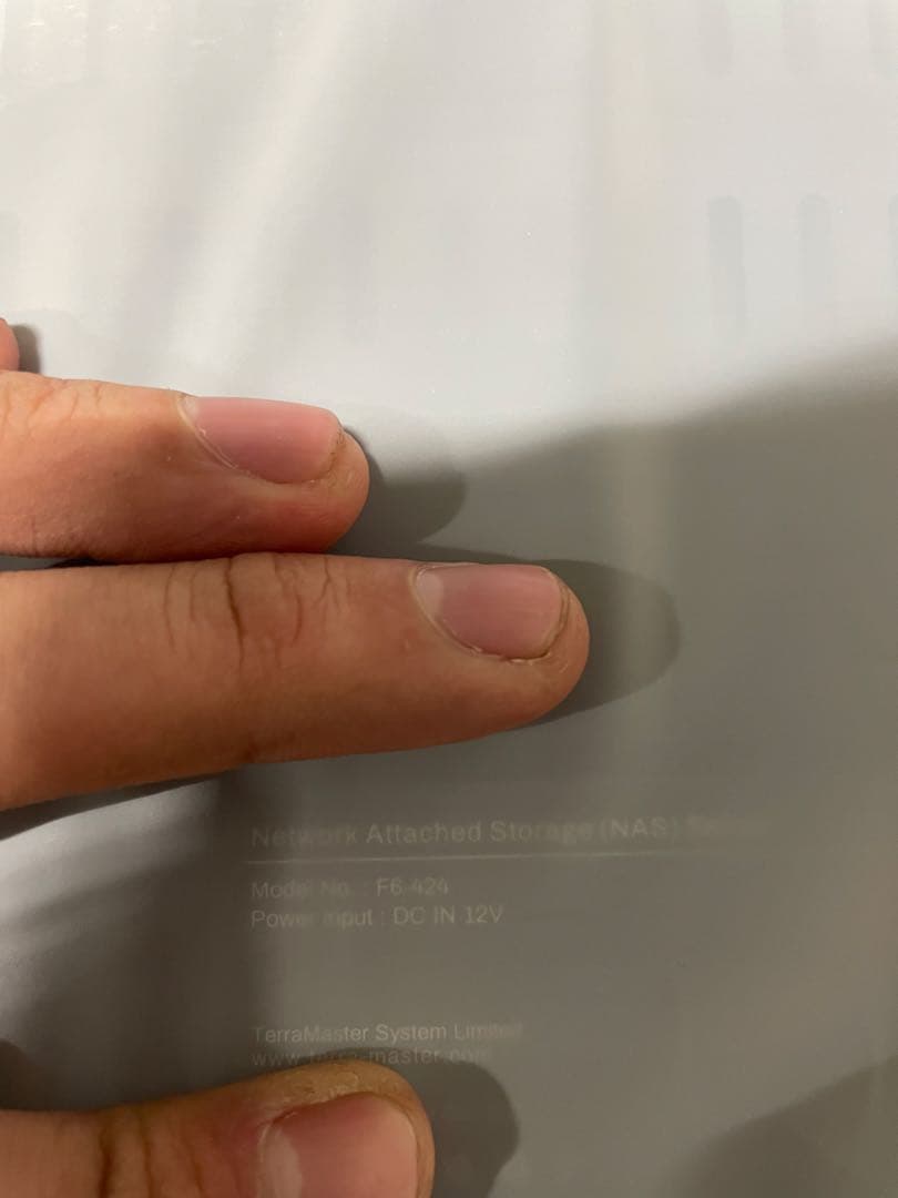 TERRAMASTER F6-424 4ベイ NASストレージ N HDDなし