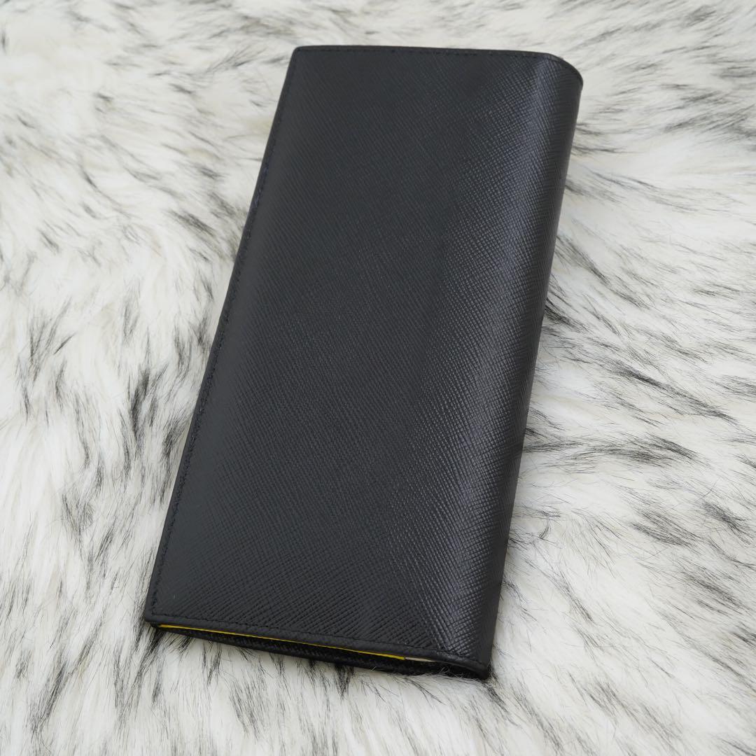 極美品　PRADA プラダ　長財布　二つ折り　サフィアーノレザー　ブラック