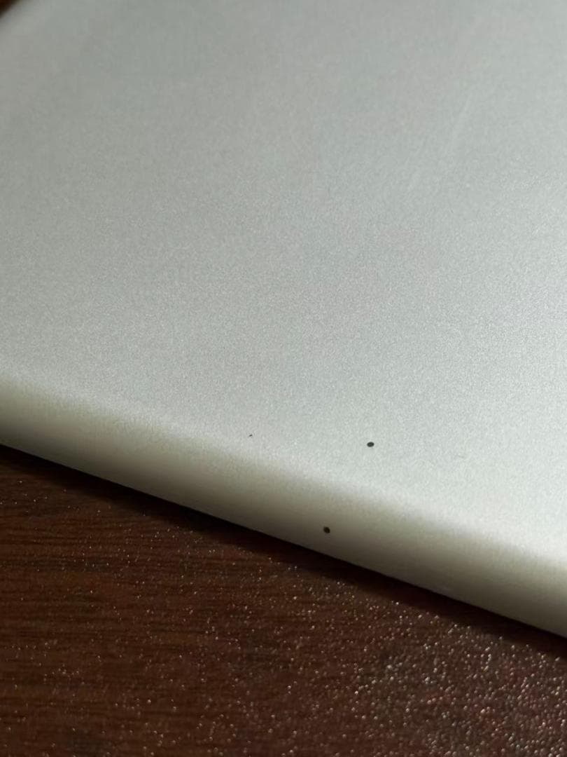 iPad 第７世代 シルバー 128GB wifi・cellularモデル