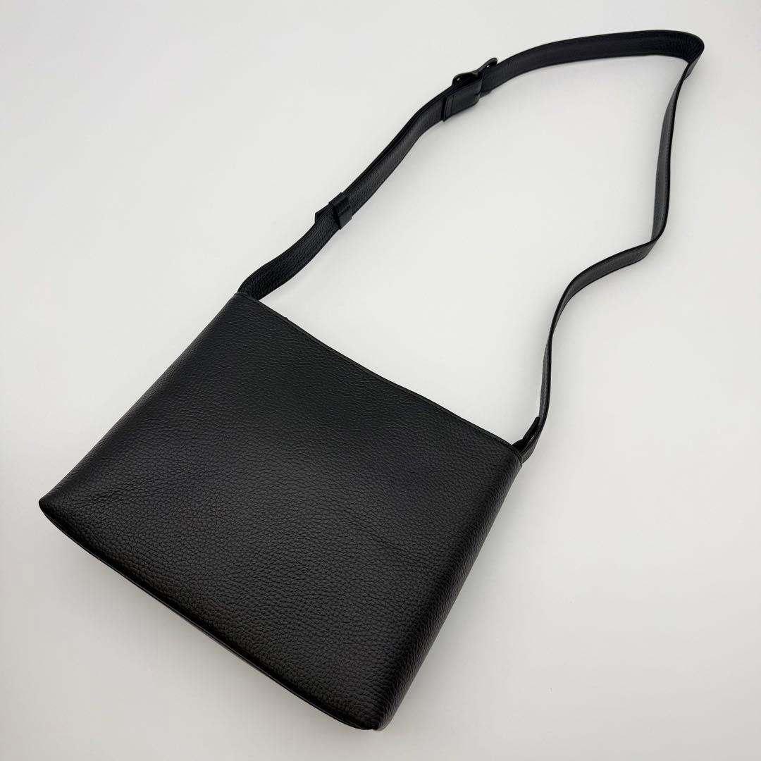 HushTug ハッシュタグ レザーショルダーバッグ ブラック