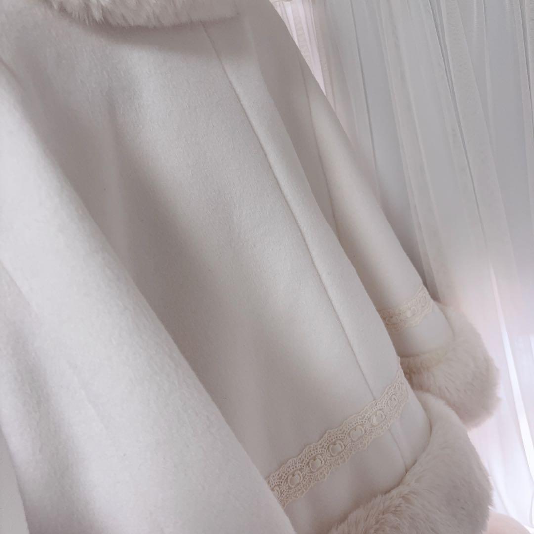 シャギーツインリボンポンチョ リズリサ LIZLISA コート ホワイト 白