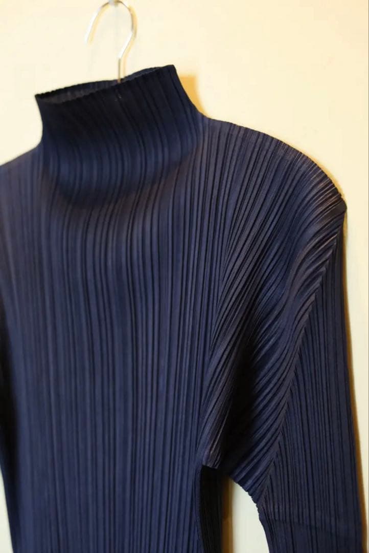 PLEATS PLEASE ISSEI MIYAKE ハイネックカットソー